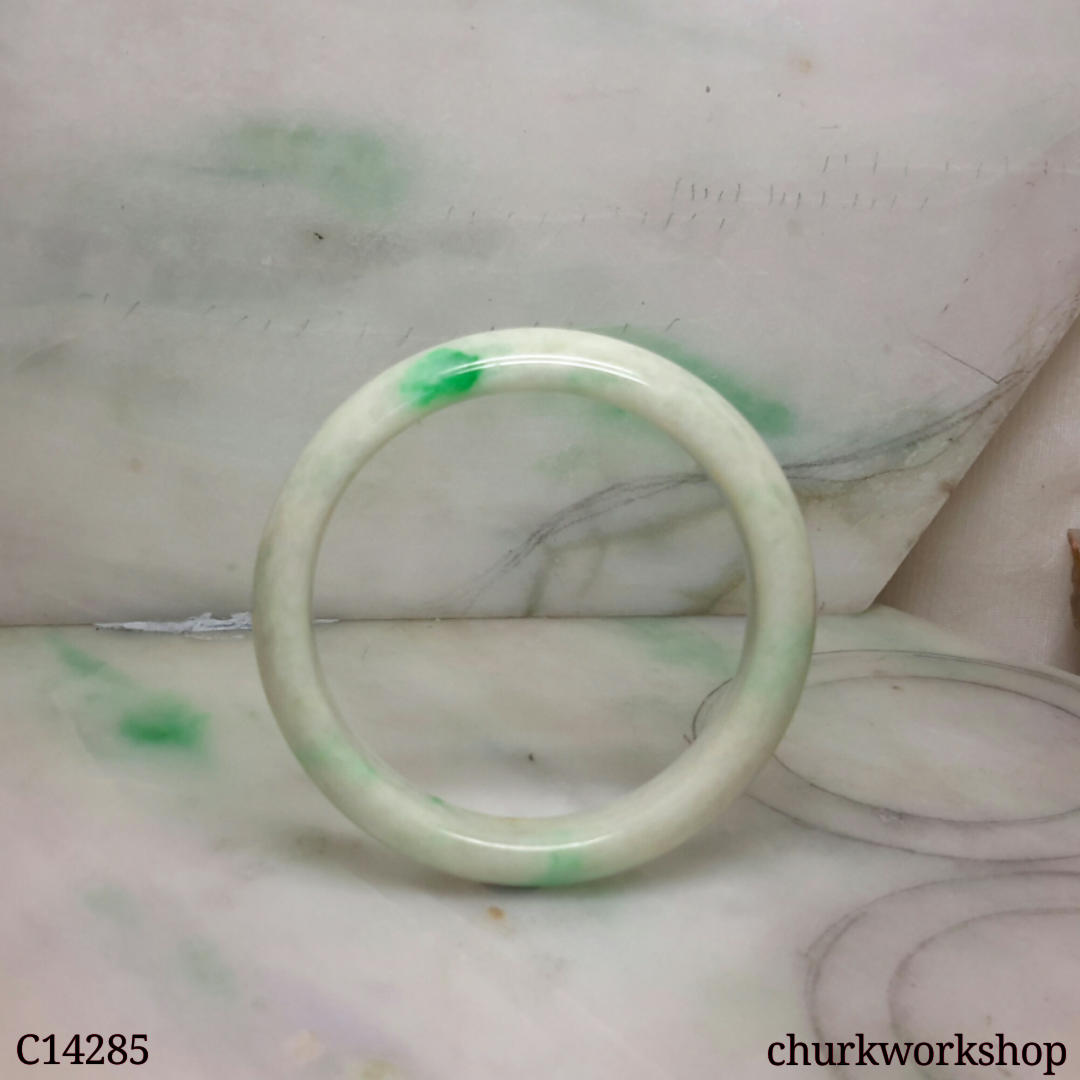 White base with splotches apple green jade bangle