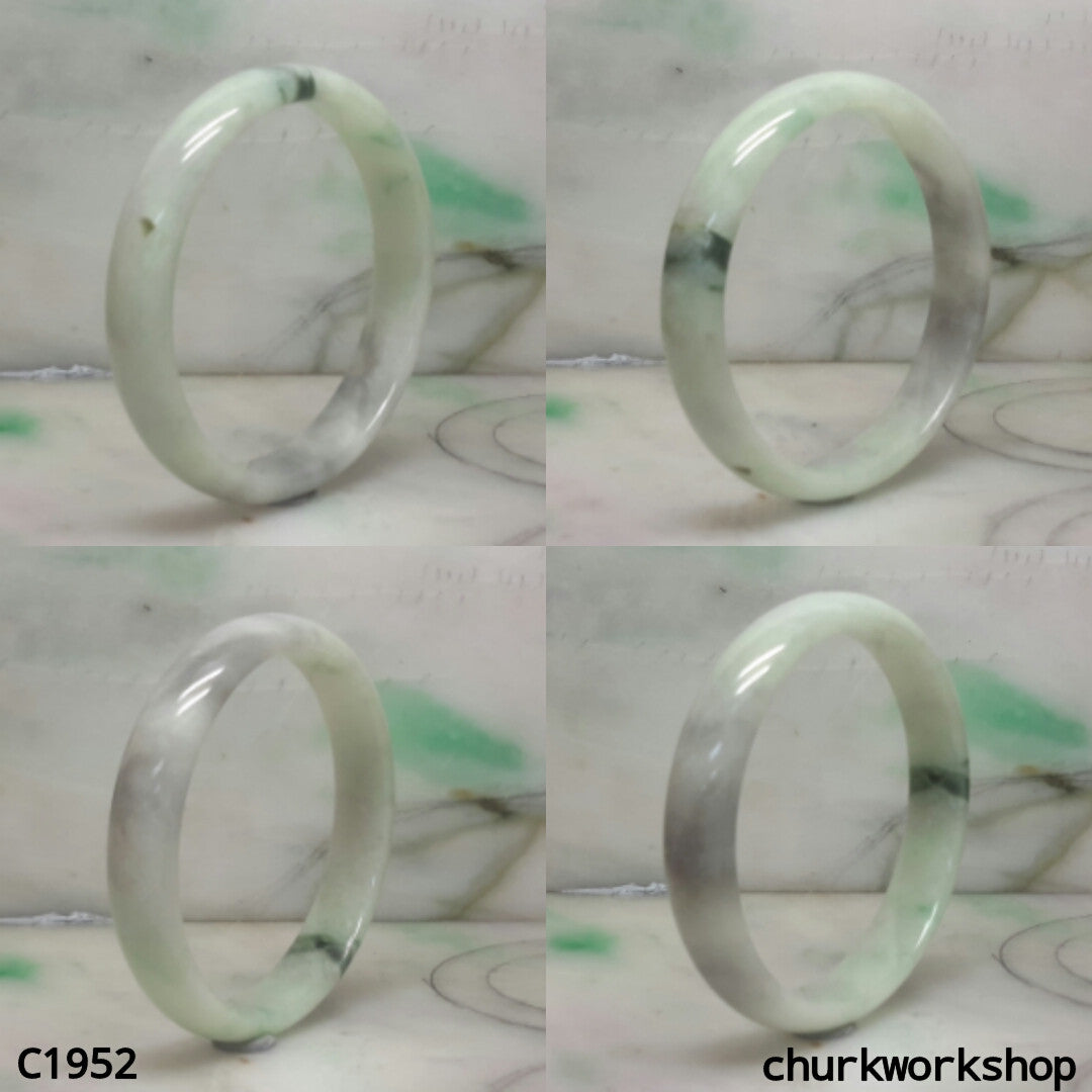 Light green jade bangle