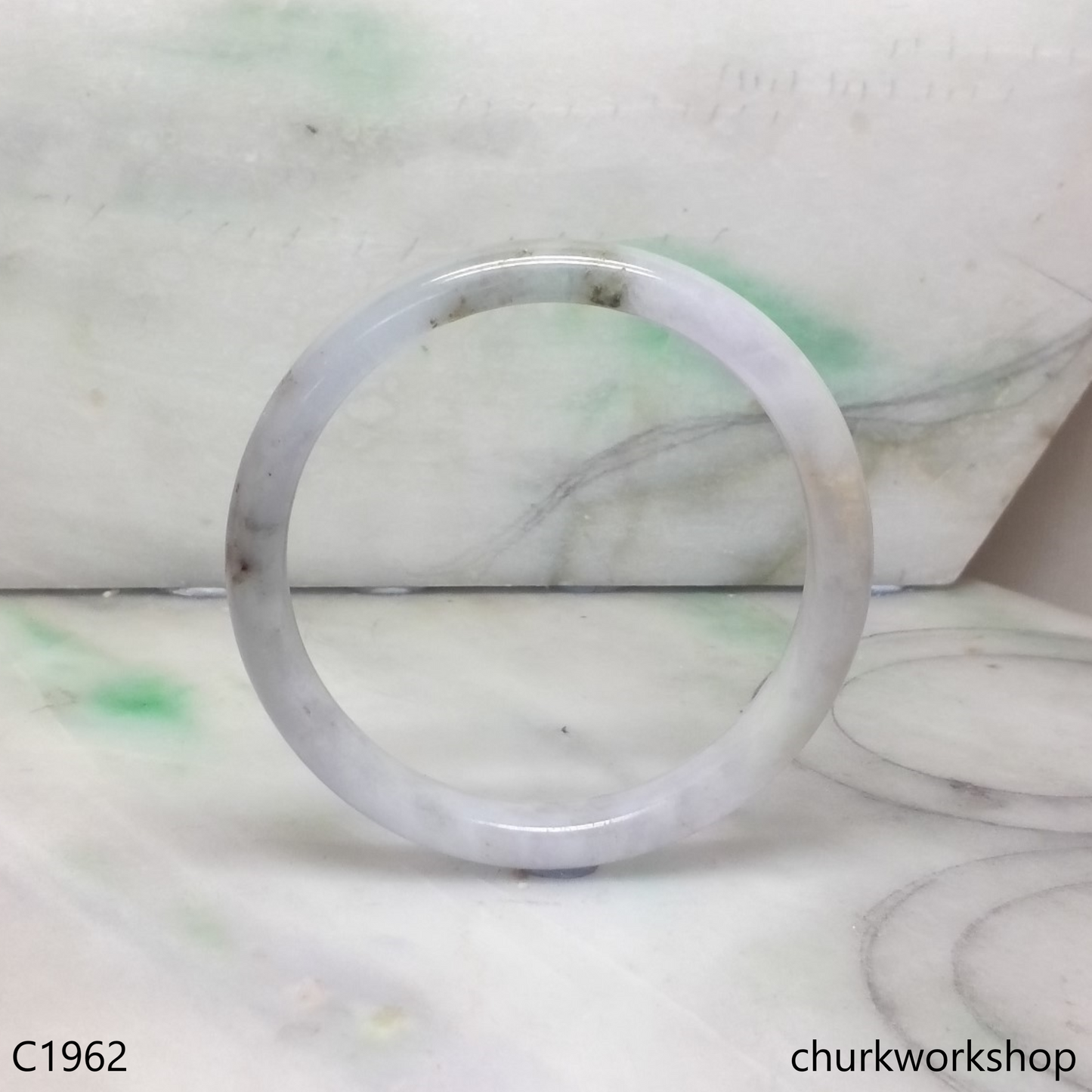 Pale lavender mix brownish green bangle