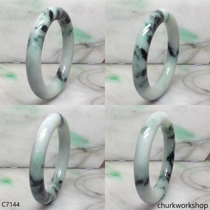 Large light green mix dark green jade bangle