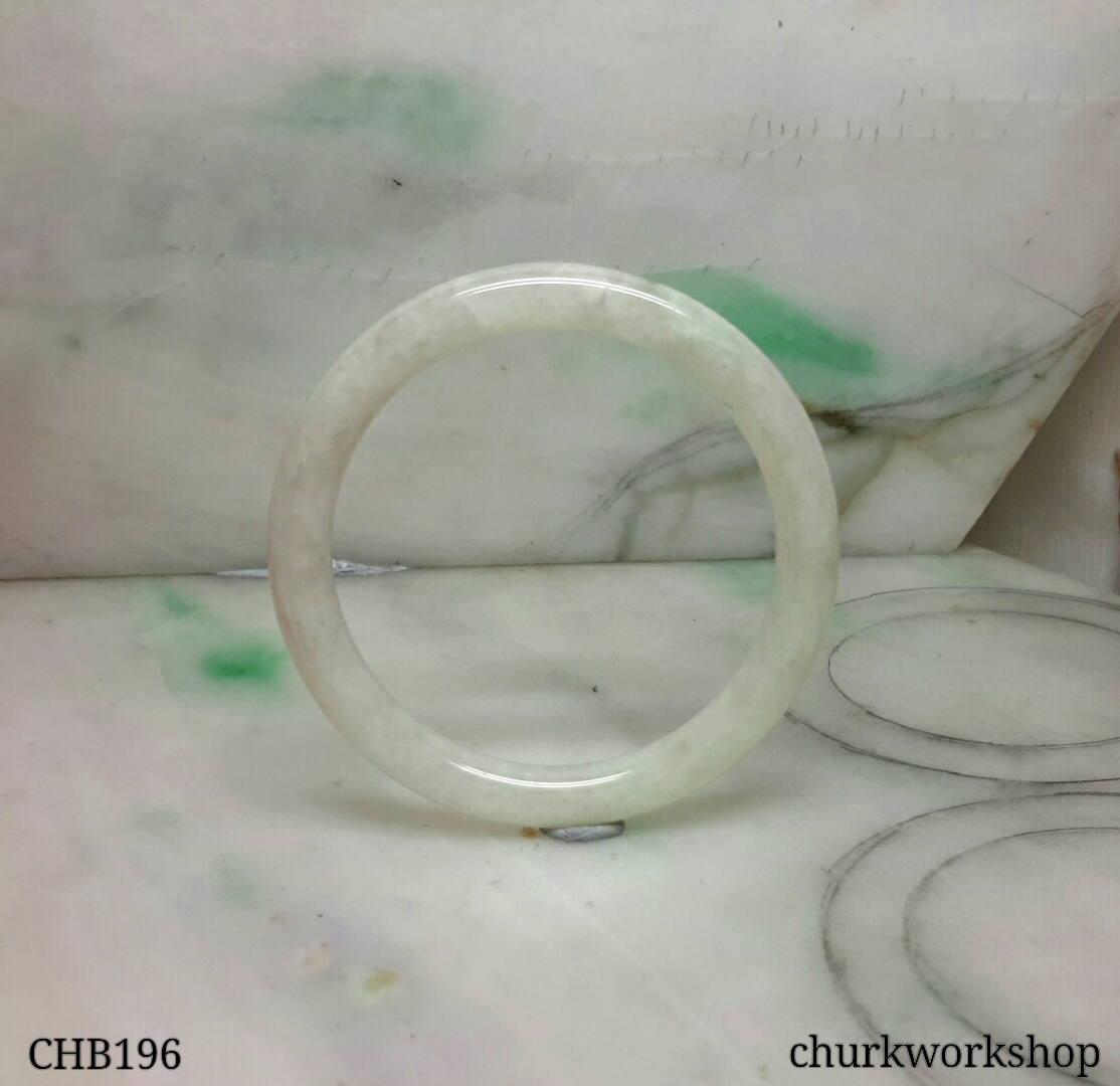 Pale lavender jade bangle