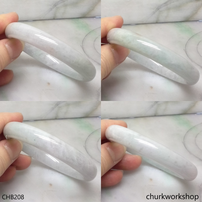 Light green mix pale lavender jade bangle