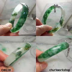 Hinged oval jade bangle