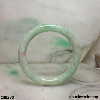 Large light pea green jade bangle