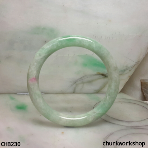 Large light pea green jade bangle
