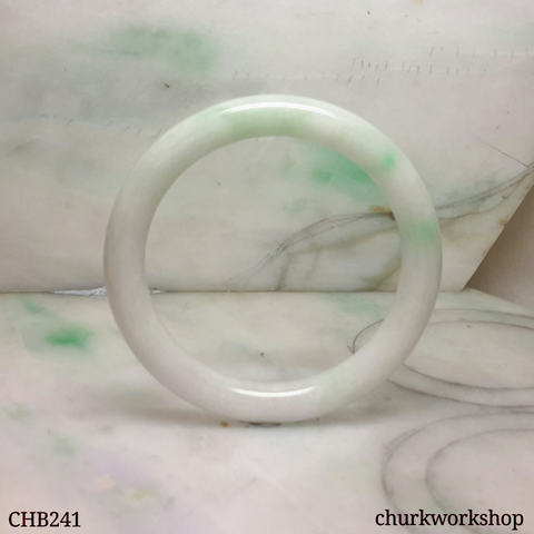 Pale lavender jade bangle