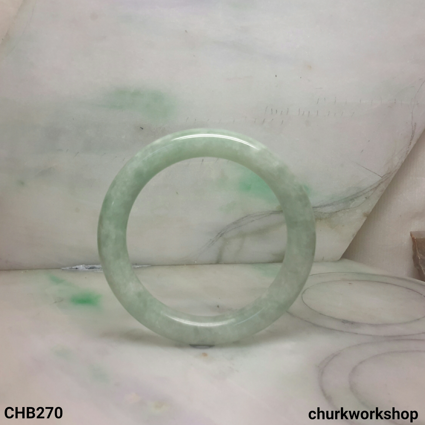 Light pea green jade bangle