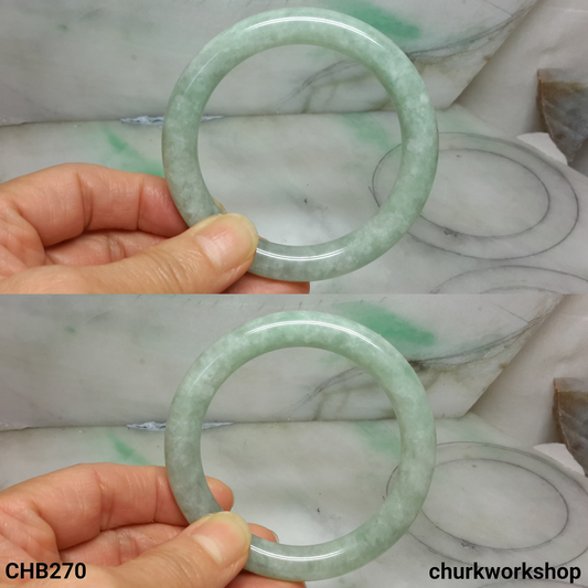 Light pea green jade bangle