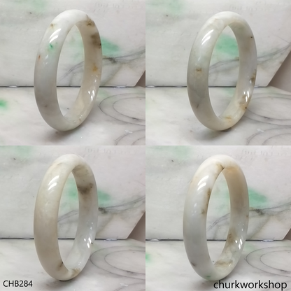 Large pale yellow jade bangle