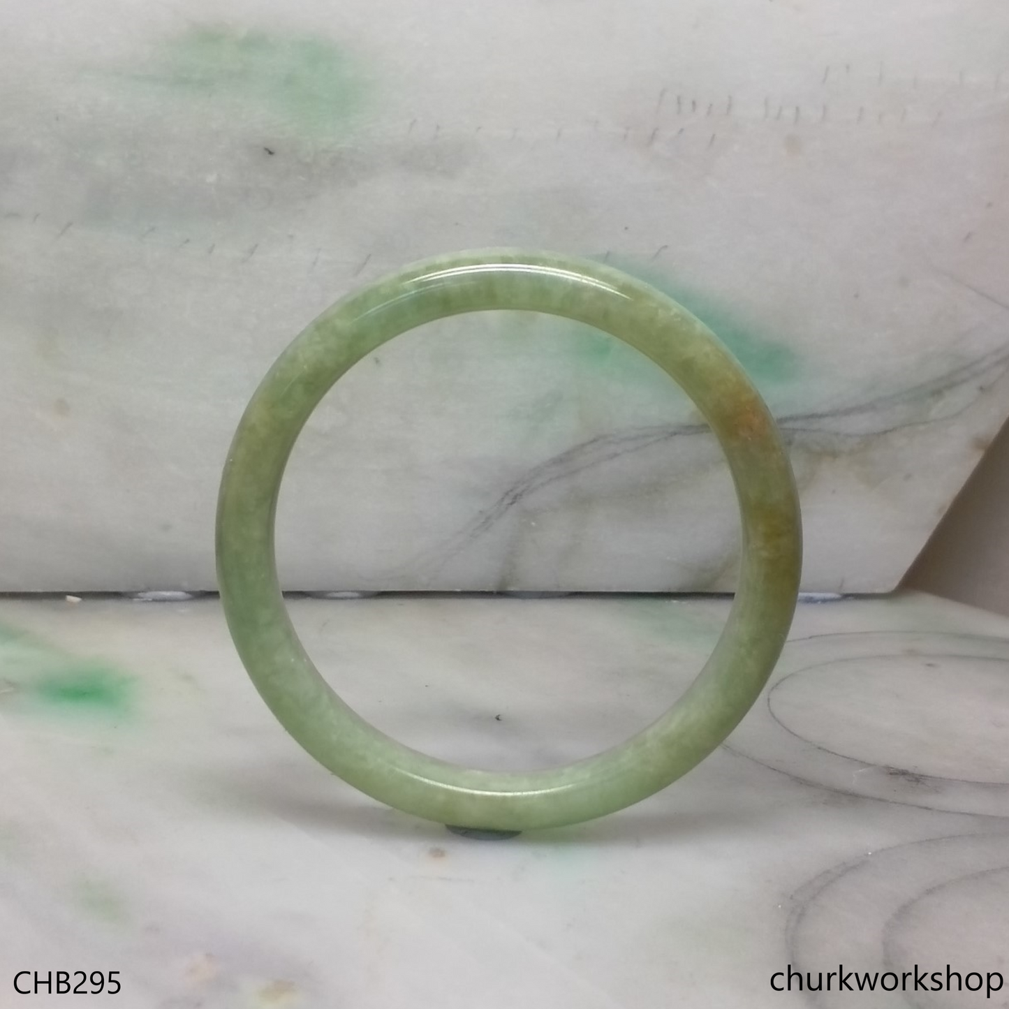 Small molt green jade bangle