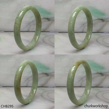 Small molt green jade bangle