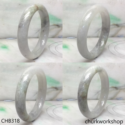 Grayish lavender jade bangle