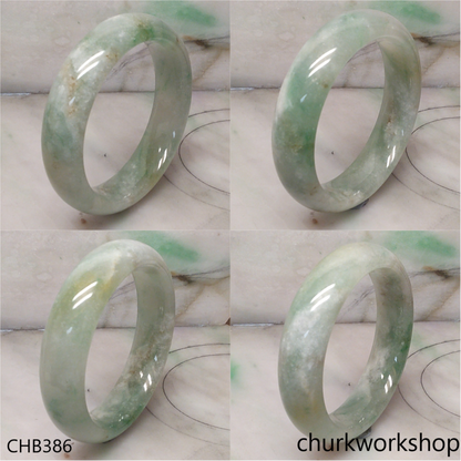 Light green jade bangle