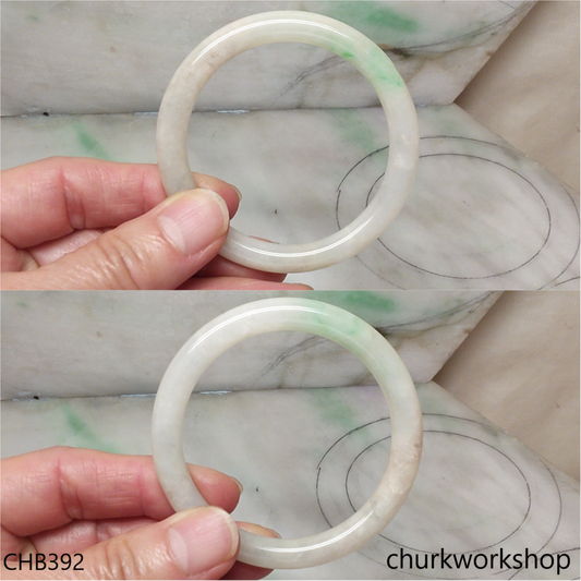Small pale lavender base with green jade bangle