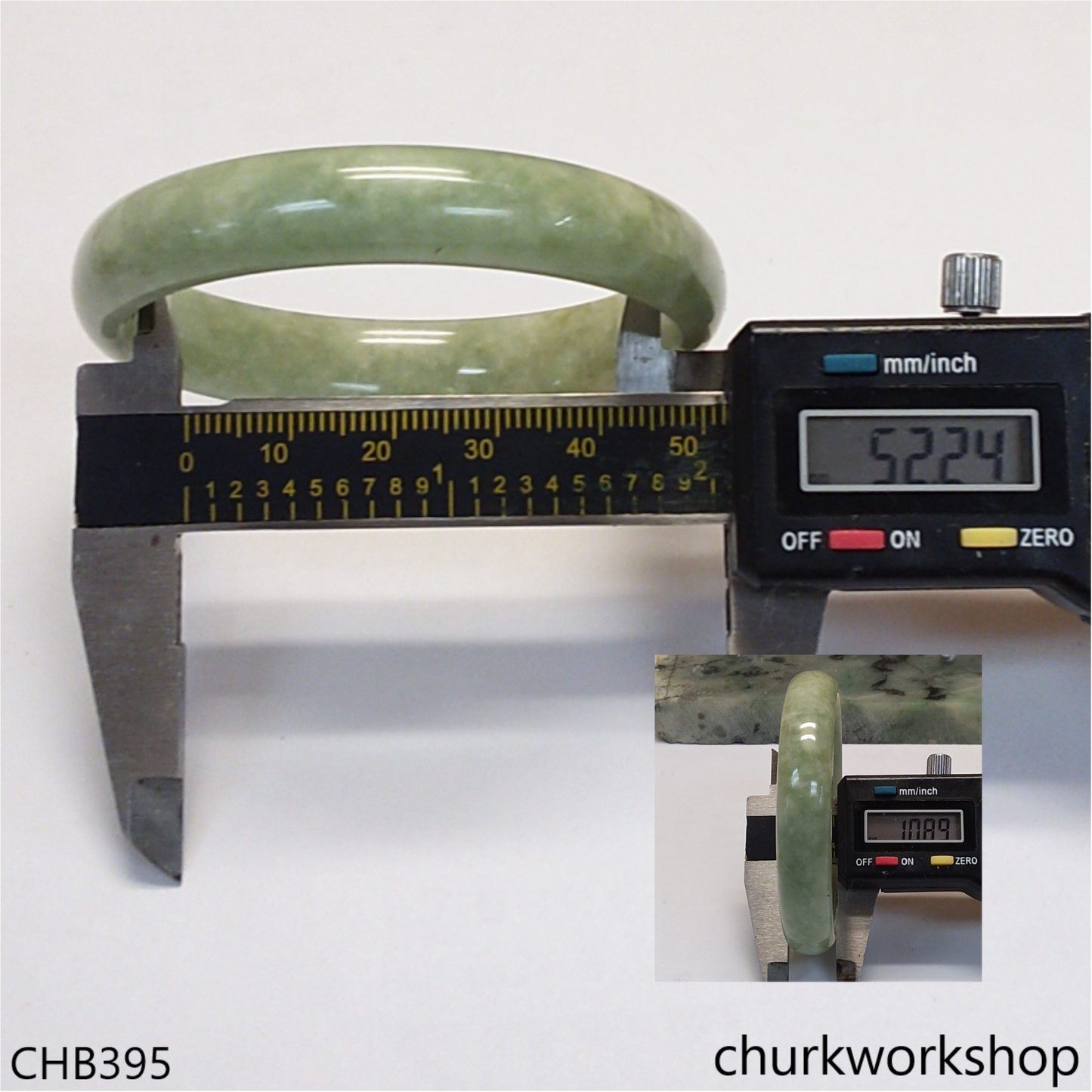Light green jade bangle