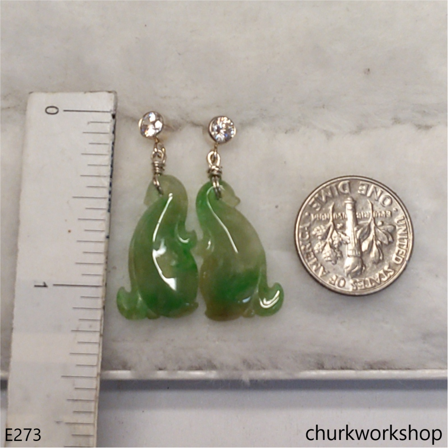 Green mix yellowish jade carving earrings