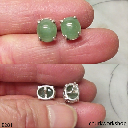 Light green oval jade ear studs