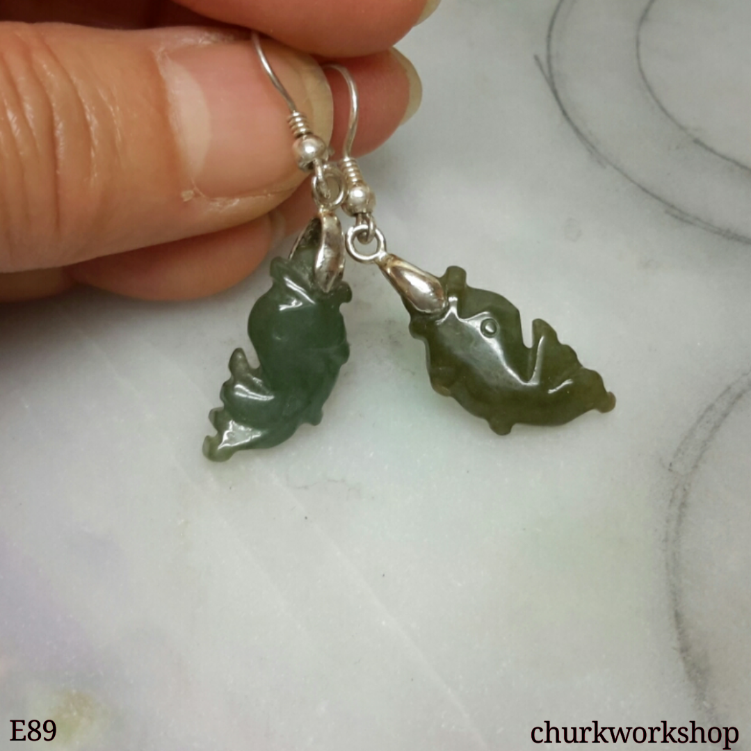 Dangling fishes jade earrings