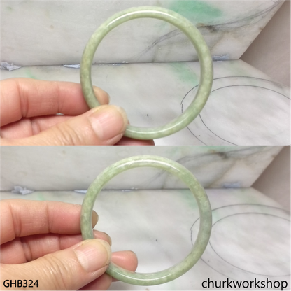 Small light green jade bangle
