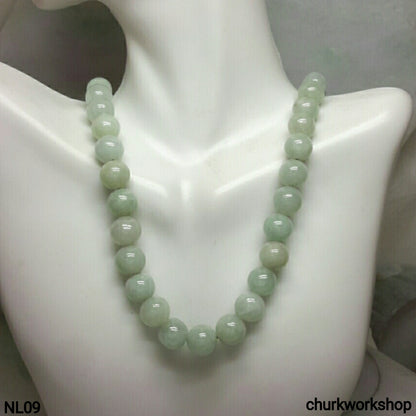 Light green jade beads necklace