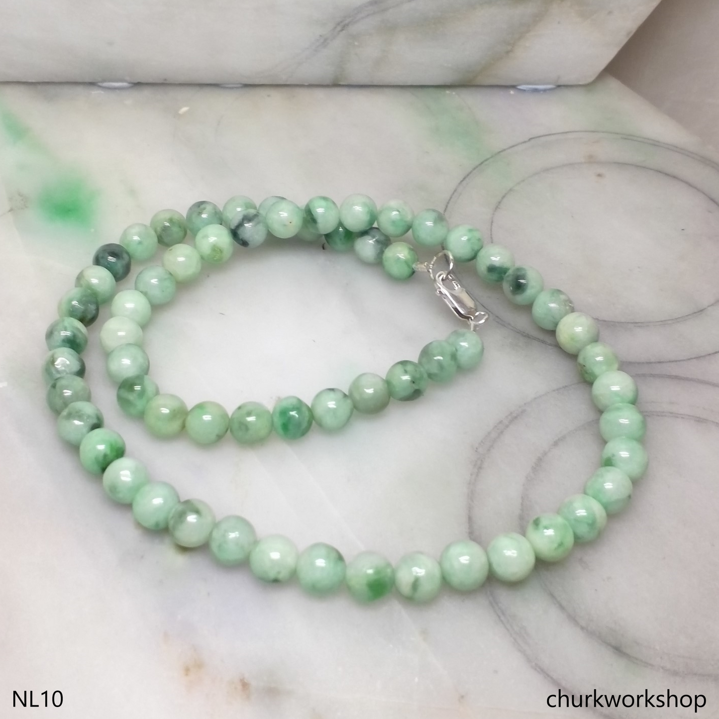 Green jade beads necklace