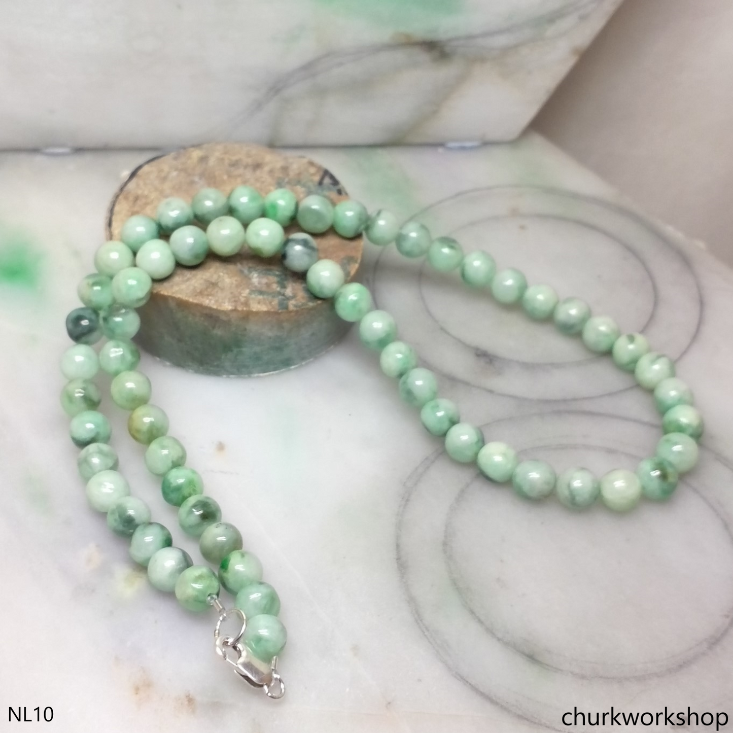 Green jade beads necklace
