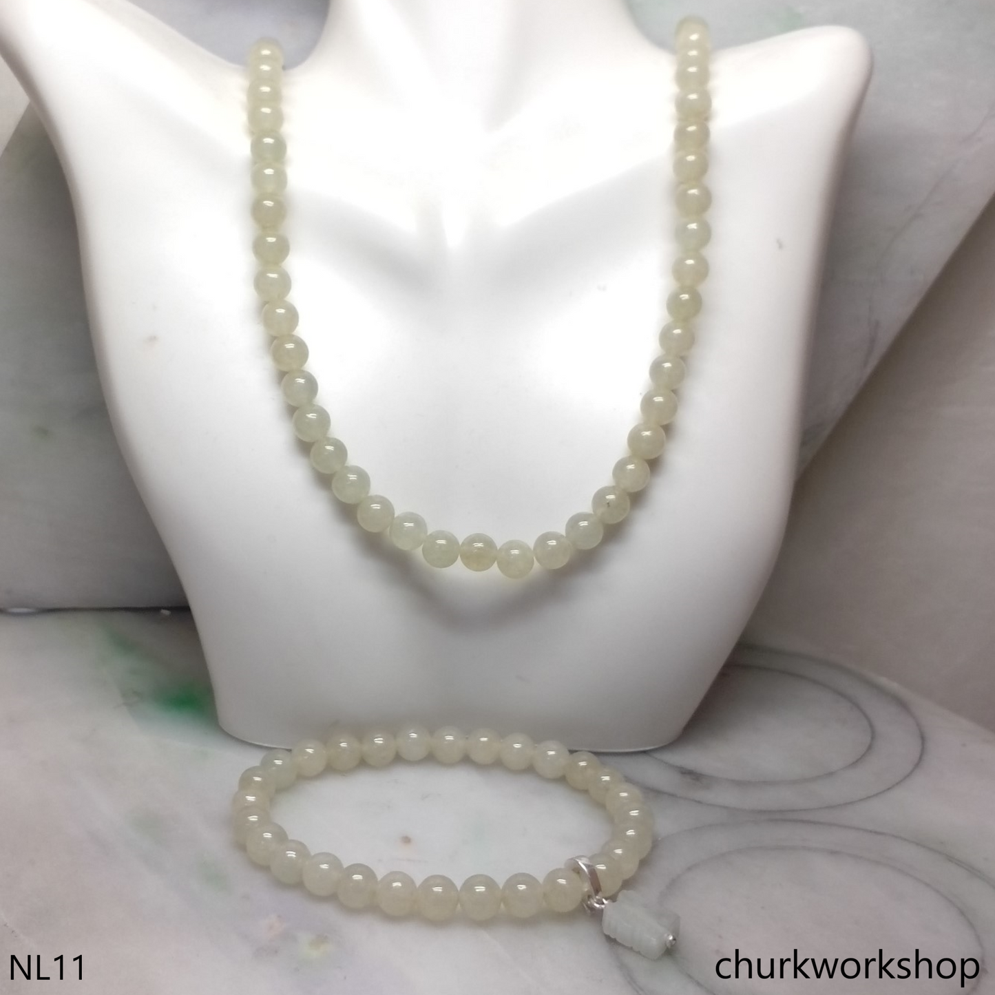 Jade beads necklace and bracelet set