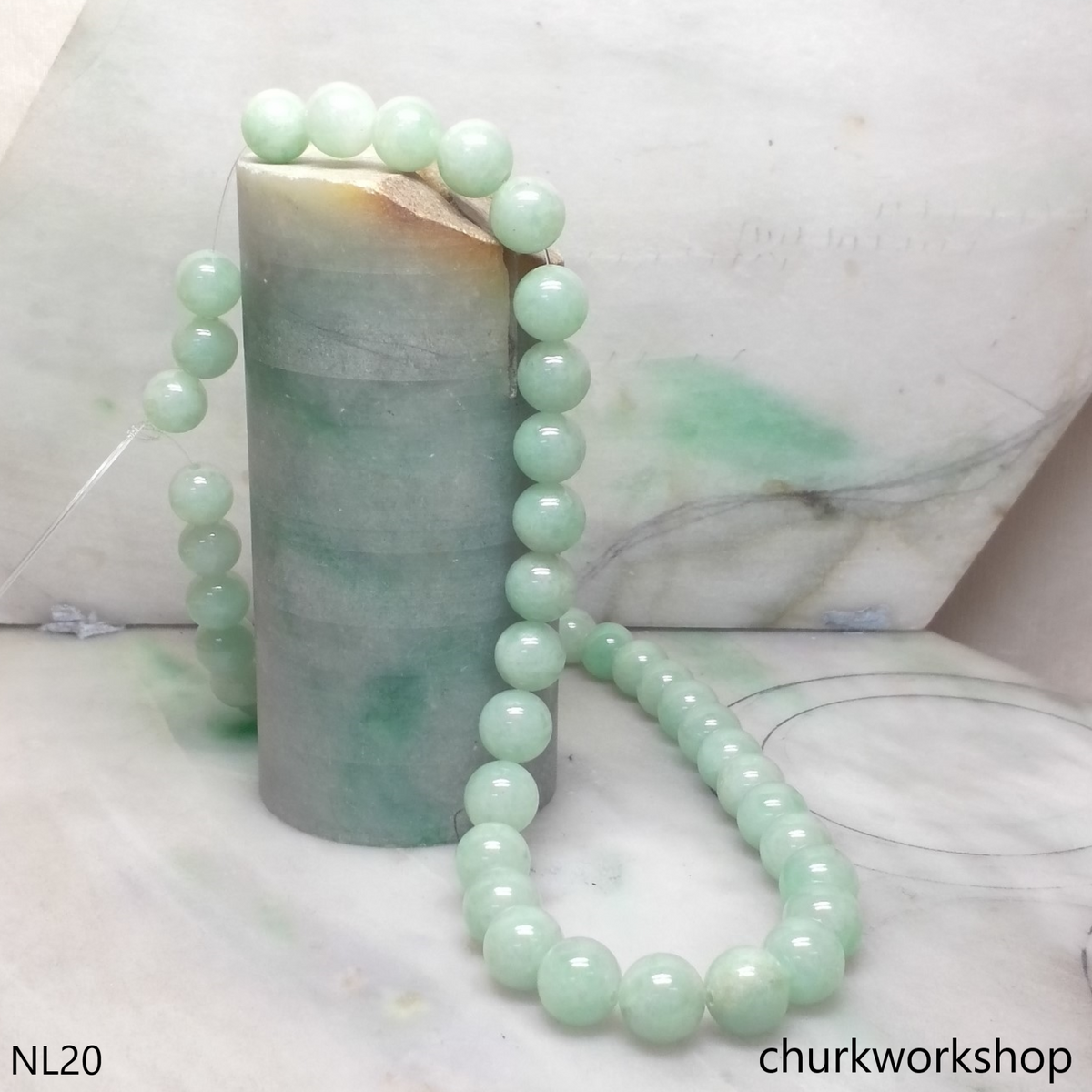 Pale green jade beads necklace