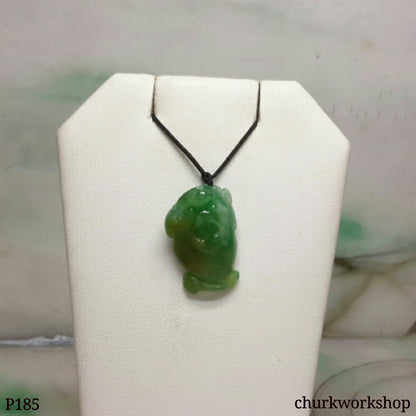 Green jade lucky frog pendant