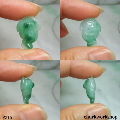 Jade lucky frog pendant