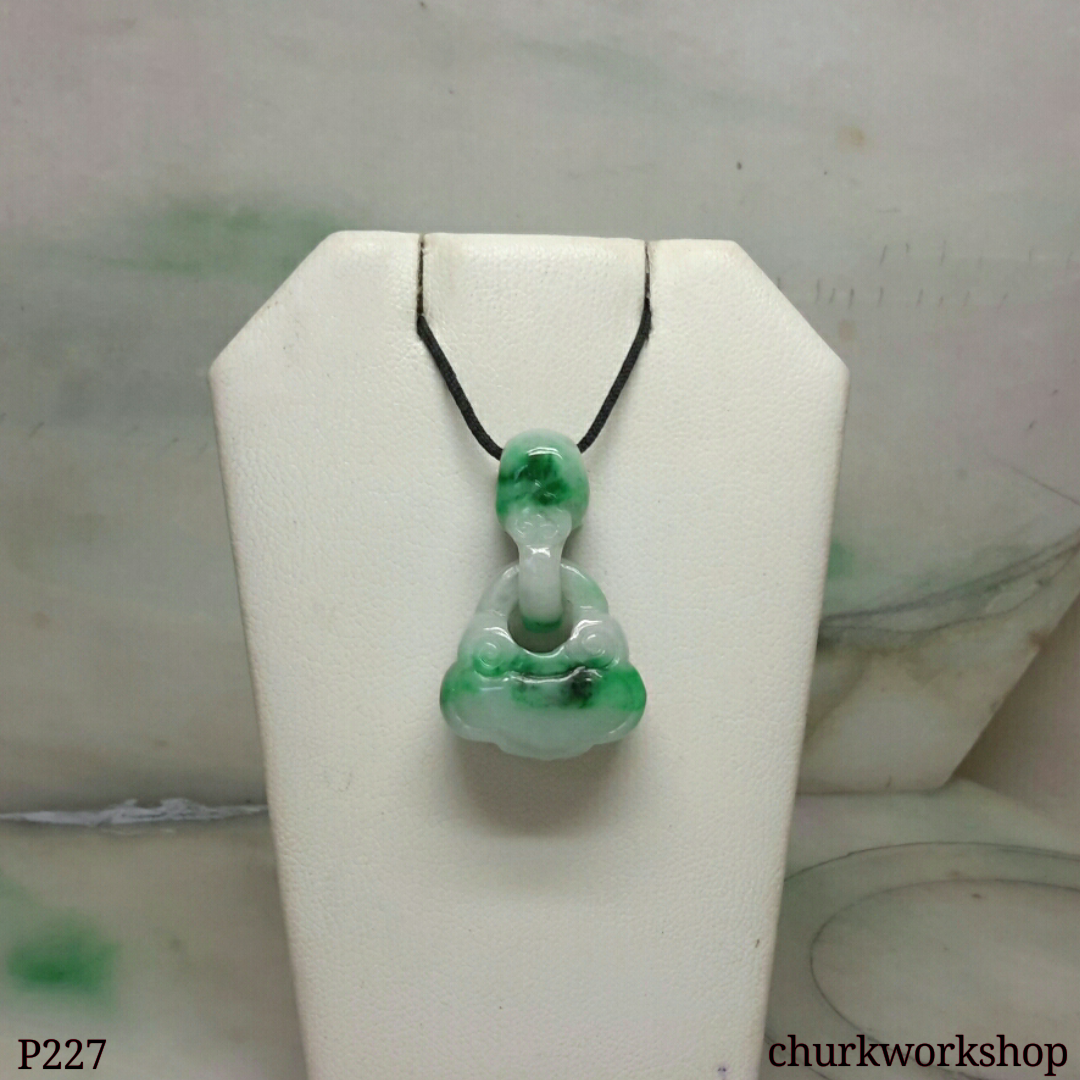 Jade Ruyi (如意) pendant