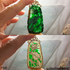 Deep green jade pendant in 14k gold