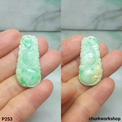 Jade carved pendant