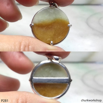 Red round jade pendant