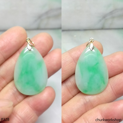 Natural color 14K yellow gold jade pendant