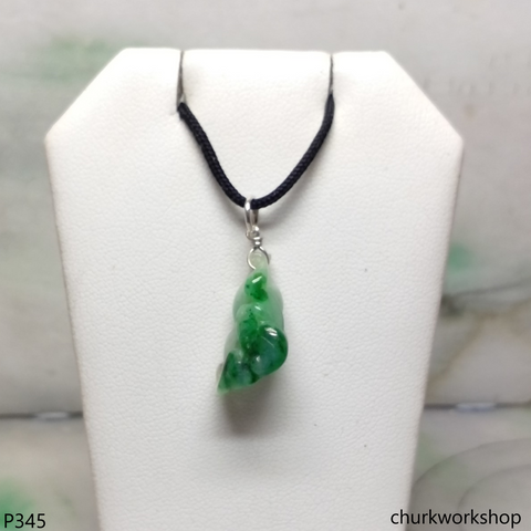 Small jade Ruyi & gourd pendant