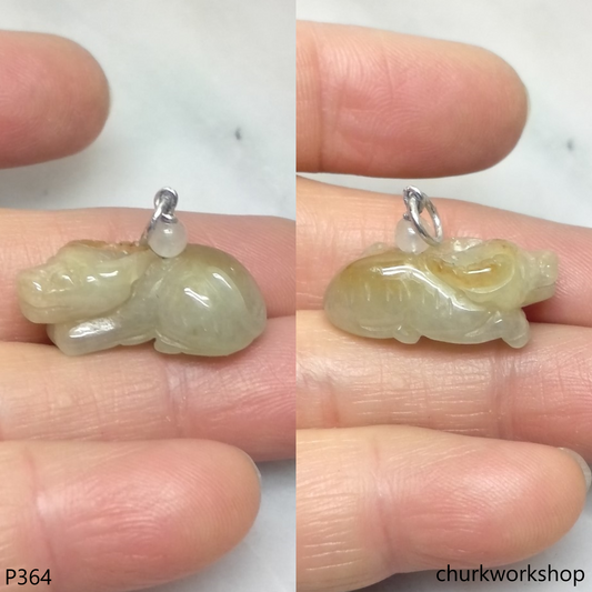 Light yellow jade ox pendant