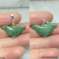 Green jade water chestnut (菱角) pendant