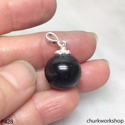 Black jade bead pendant
