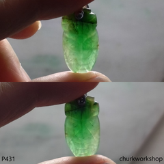 Green jade small cicada pendant