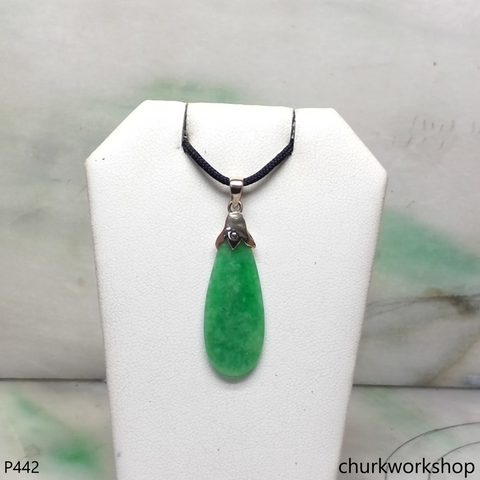 Green jade 14K yellow gold pendant
