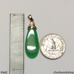 Green jade 14K yellow gold pendant