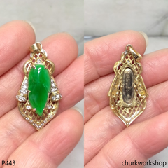 18k jade leaf pendant