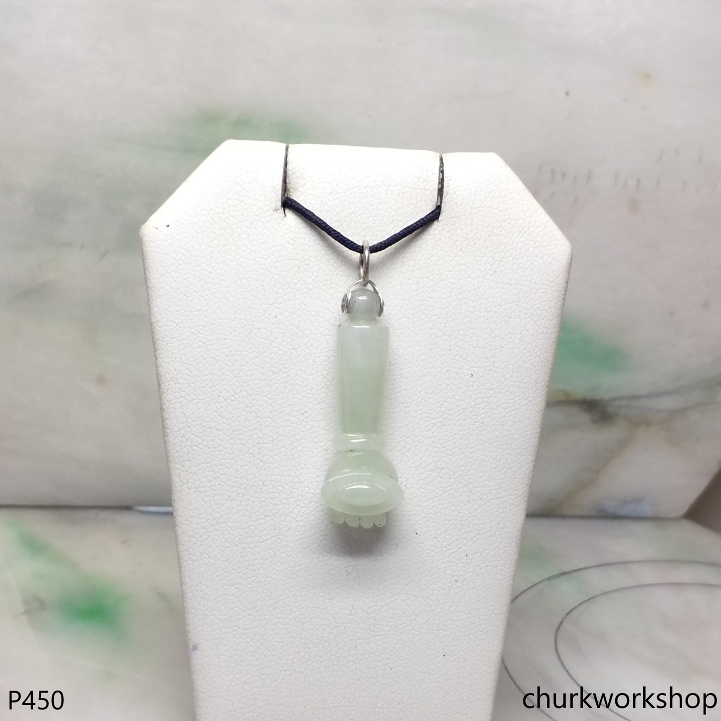 Jade hand pendant