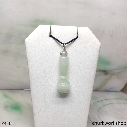 Jade hand pendant