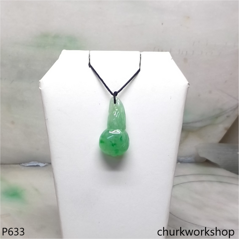 Light green jade gourd pendant