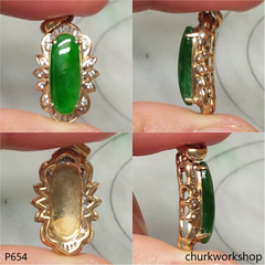 18K gold emerald green jade pendant