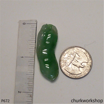 Green jade bean pendant