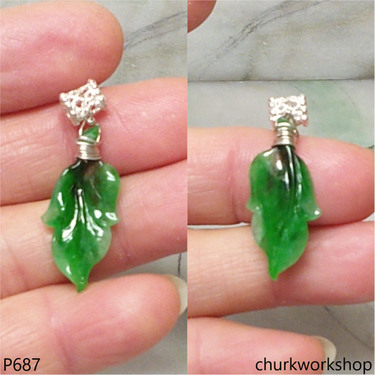 Green jade leaf pendant