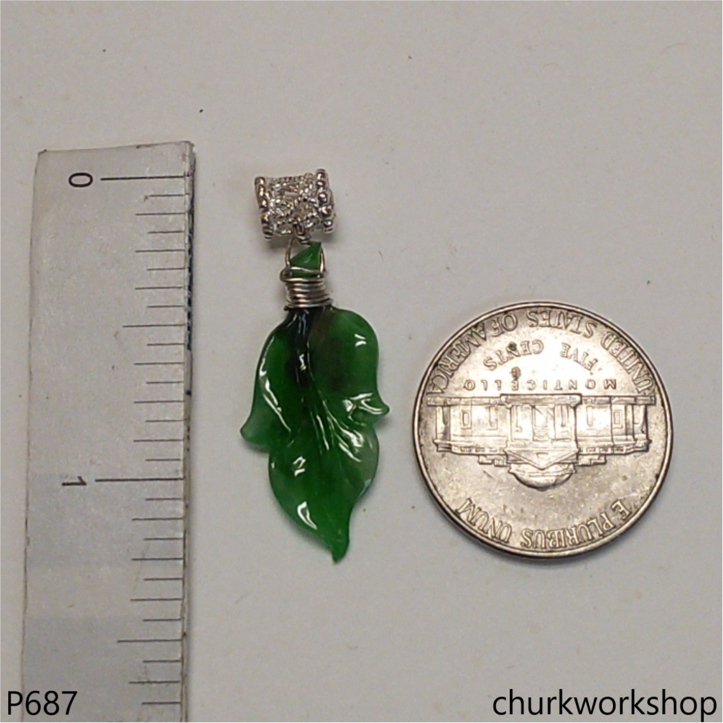 Green jade leaf pendant